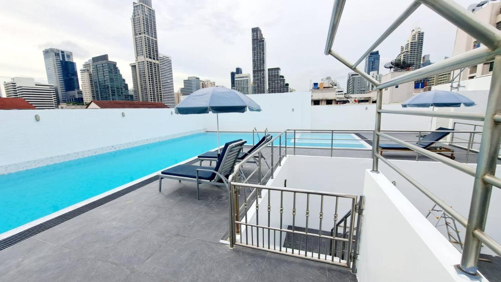 Bahay bakasyunan Downtown 2bedrooms3bth Near Asoke Btsmrt No1 Bangkok